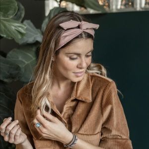 NWOT Twist Headband (maroon)